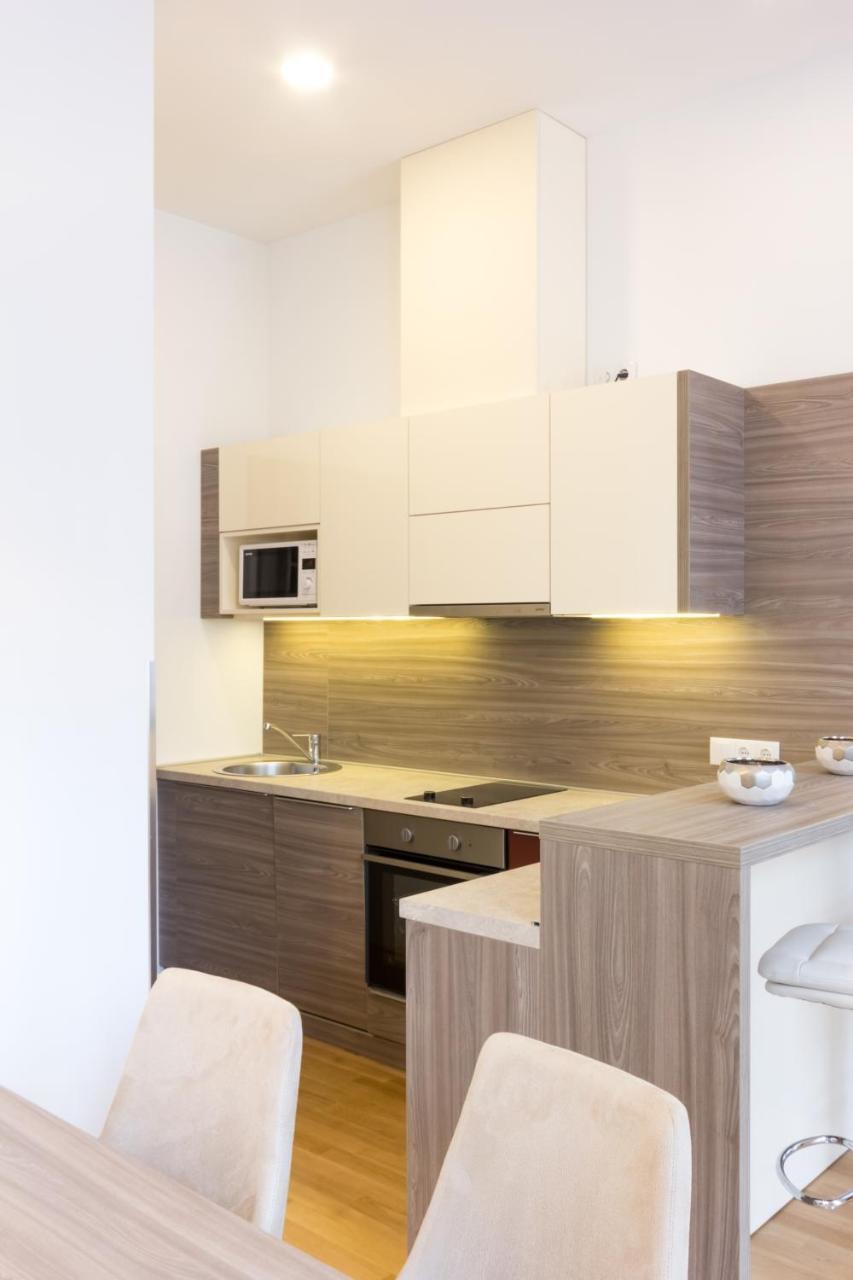 Debo Apartments Naehe Westbahnhof - Contactless Check In Bécs Kültér fotó