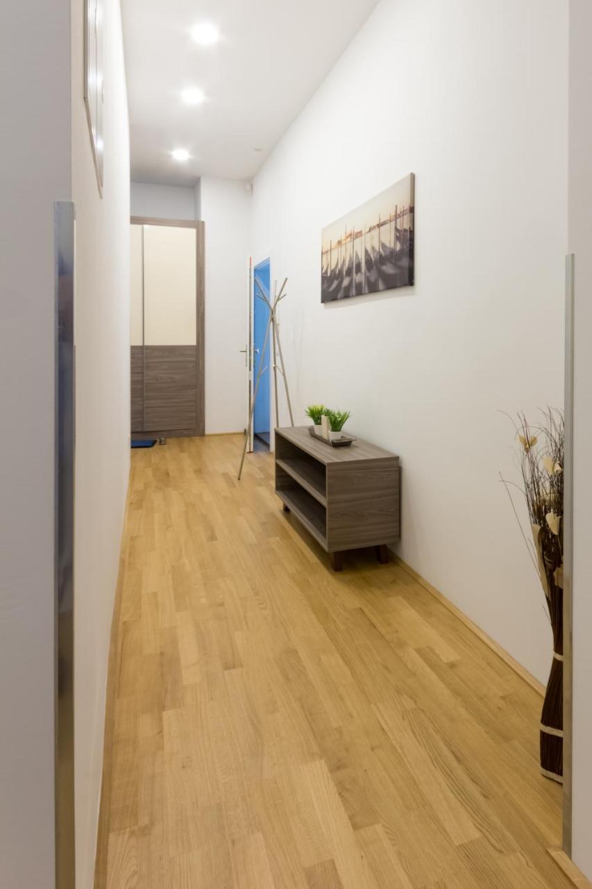 Debo Apartments Naehe Westbahnhof - Contactless Check In Bécs Kültér fotó